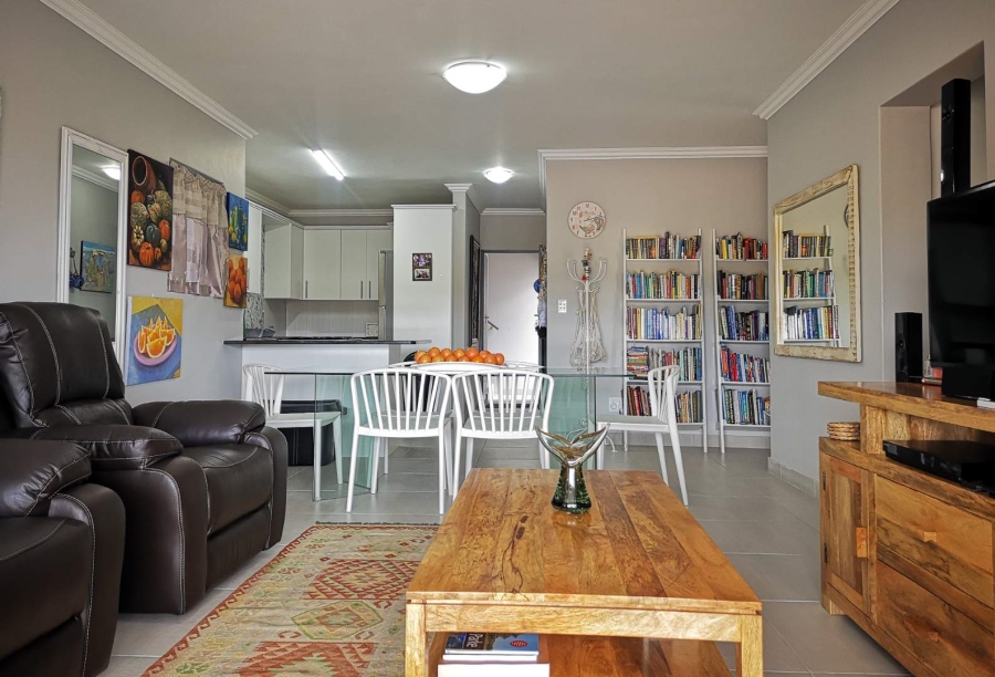 6 Bedroom Property for Sale in Island View Western Cape